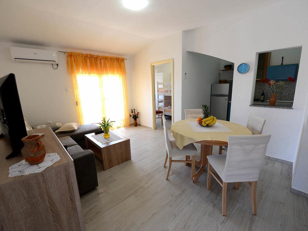 Apartment Adriana *