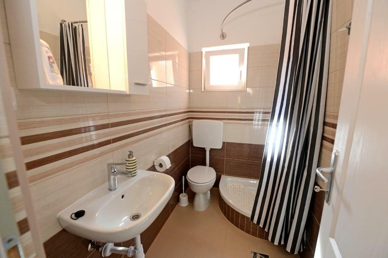 Apartament Adriana *