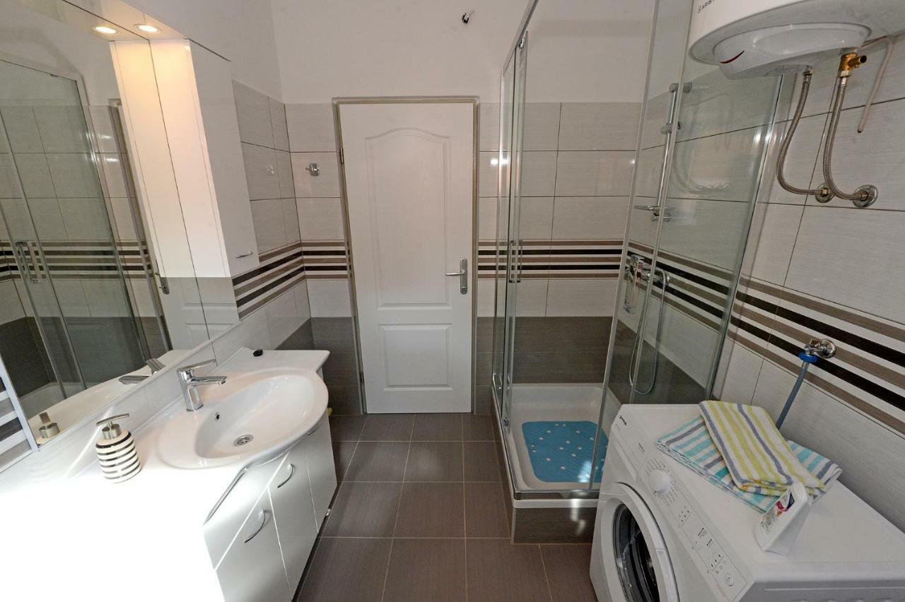 Apartment Adriana *