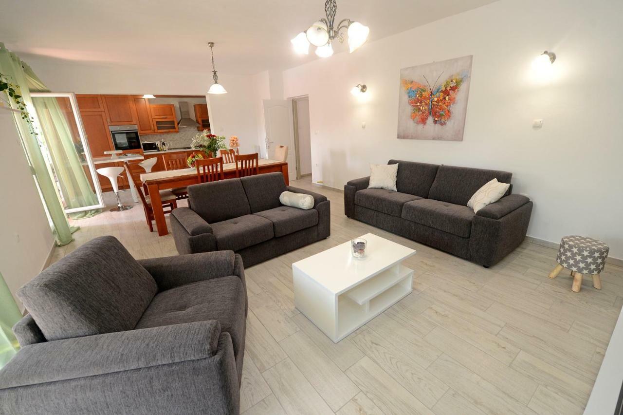 Apartament Adriana *